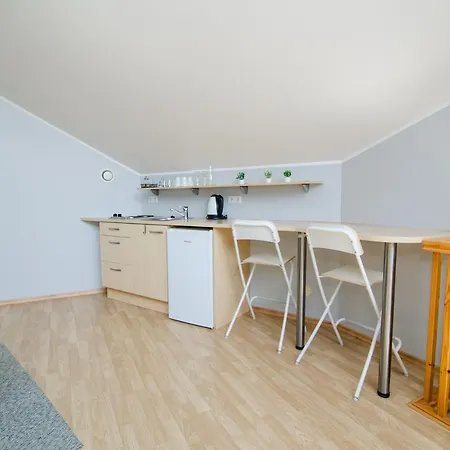 Viisnurga Puhkemajad *