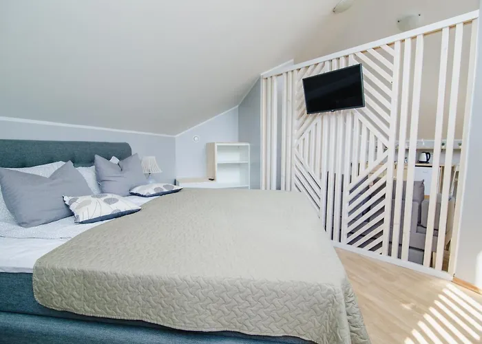 Viisnurga Puhkemajad